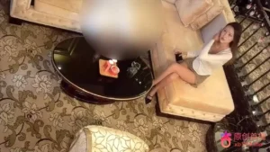 Little Bro Uses All Strength to Fuck Her Hard! Pounded Till Begging Mercy Squirting!