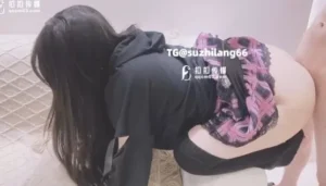 Helped Student with Tutoring and Ended Up in Bed – What a Stunner